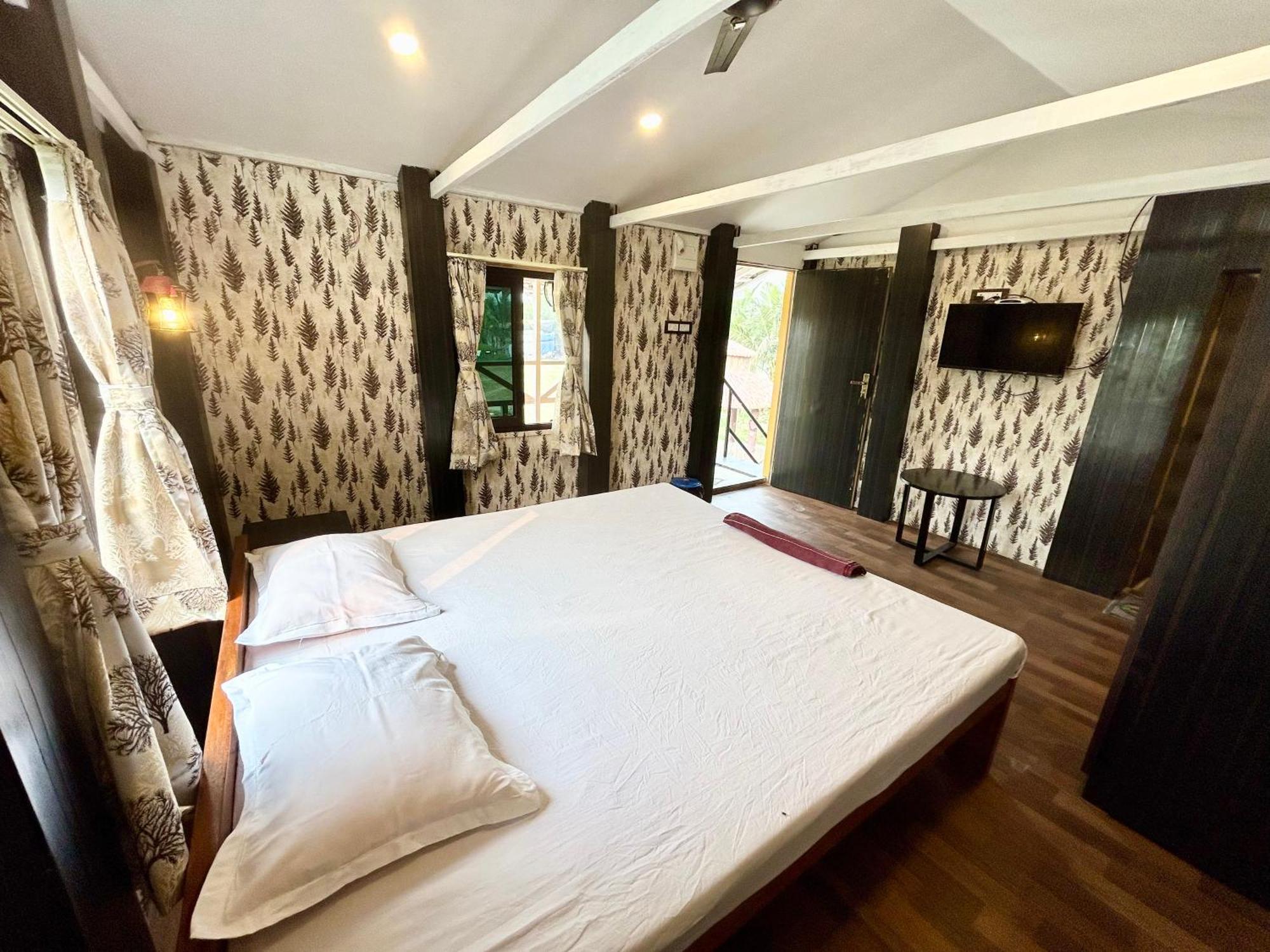 Palli Bangla Resort, Near Ruby Hospital, Anandapur Kolkata Exterior photo