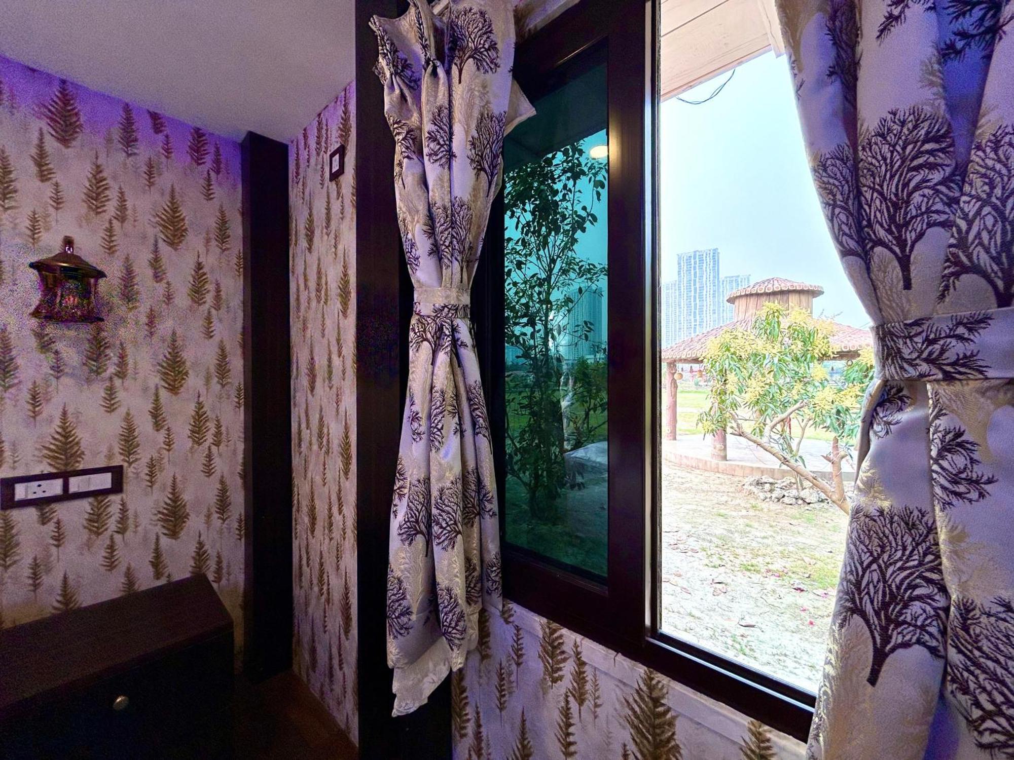 Palli Bangla Resort, Near Ruby Hospital, Anandapur Kolkata Exterior photo